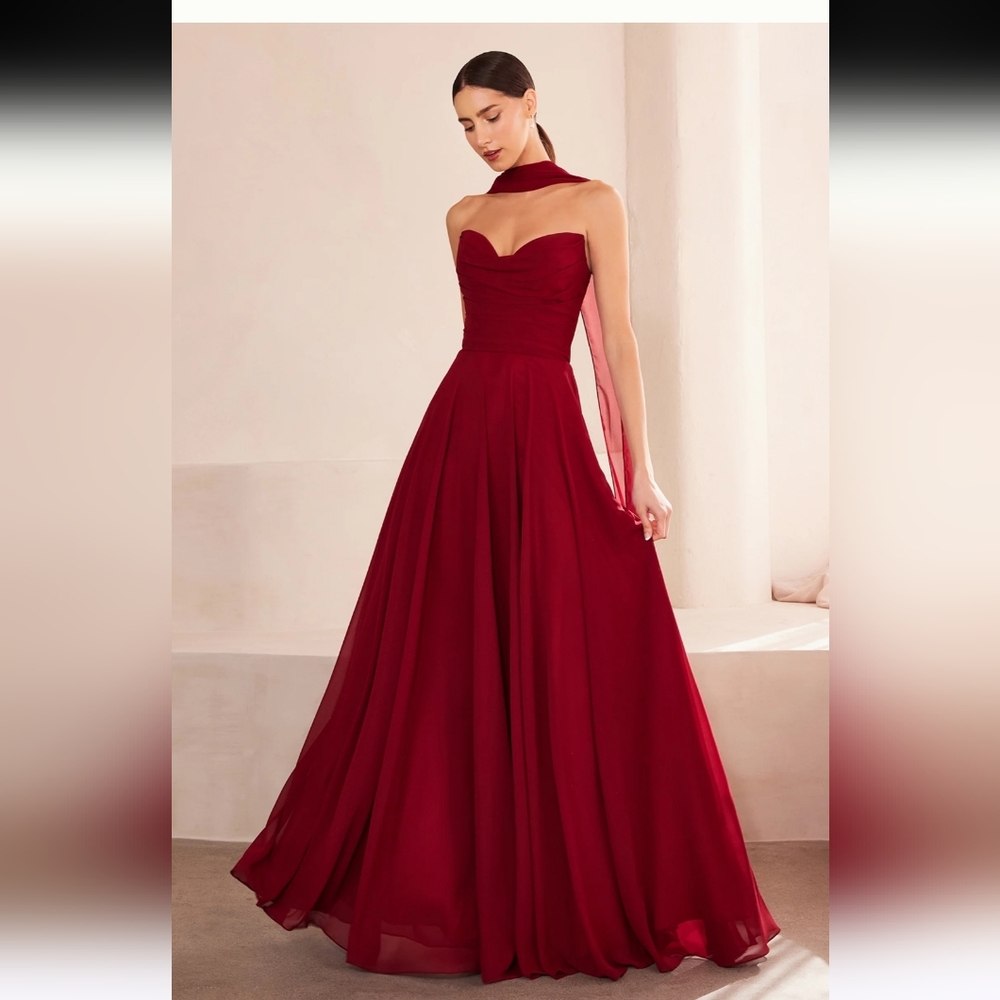 NWT Womens Plus Size Amotis Kaia A Line  Elegant Red Evening Gown